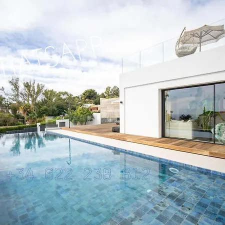 Torre Con Piscina Privada Y Bbq Nyaraló Torremolinos